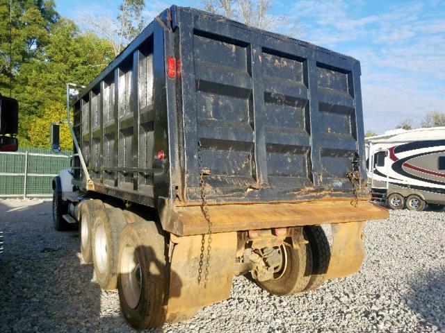 1M2AG11C85M016764 - 2005 MACK 700 CV700 WHITE photo 3