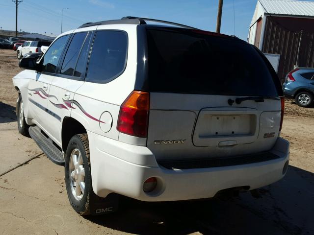 1GKDT13S662105736 - 2006 GMC ENVOY WHITE photo 3