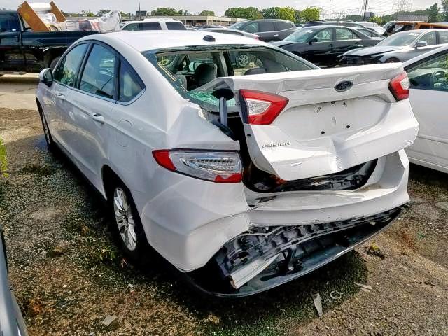 3FA6P0G79GR389178 - 2016 FORD FUSION S WHITE photo 3