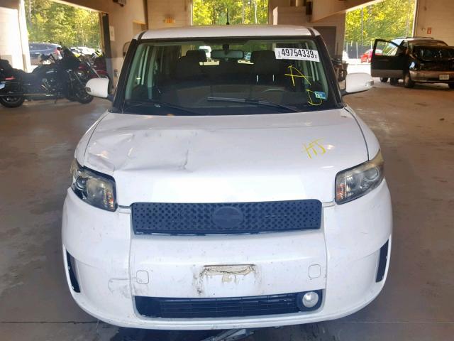 JTLKE50E481048310 - 2008 SCION XB WHITE photo 7