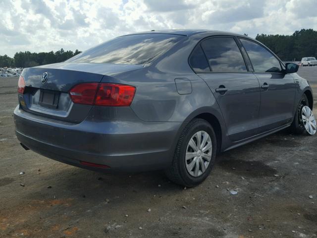 3VW2K7AJ5BM111899 - 2011 VOLKSWAGEN JETTA BASE GRAY photo 4