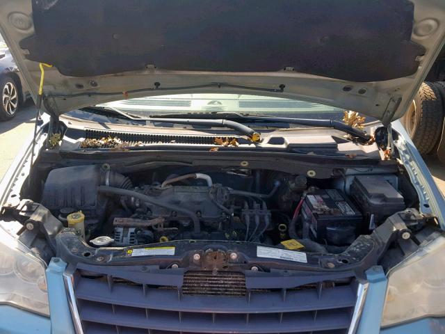 2A8HR44H58R801419 - 2008 CHRYSLER TOWN & COU BLUE photo 7