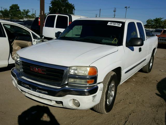 2GTEC19T161112738 - 2006 GMC NEW SIERRA WHITE photo 2