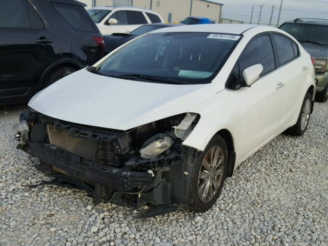 KNAFX4A88E5165013 - 2014 KIA FORTE EX WHITE photo 2