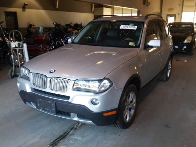 WBXPC93429WJ25328 - 2009 BMW X3 XDRIVE3 SILVER photo 2