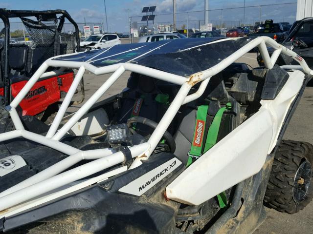 3JBVGAW45JK000185 - 2018 CAN-AM MAVERICK X WHITE photo 9