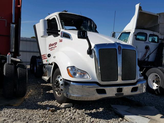 1XKYDP9X2HJ145258 - 2017 KENWORTH CONSTRUCTI WHITE photo 1