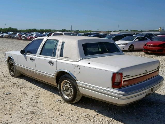 1LNLM83W5RY678768 - 1994 LINCOLN TOWN CAR C WHITE photo 3