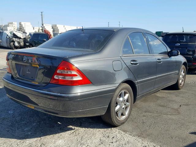 WDBRF61J52F177240 - 2002 MERCEDES-BENZ C 240 BLACK photo 4