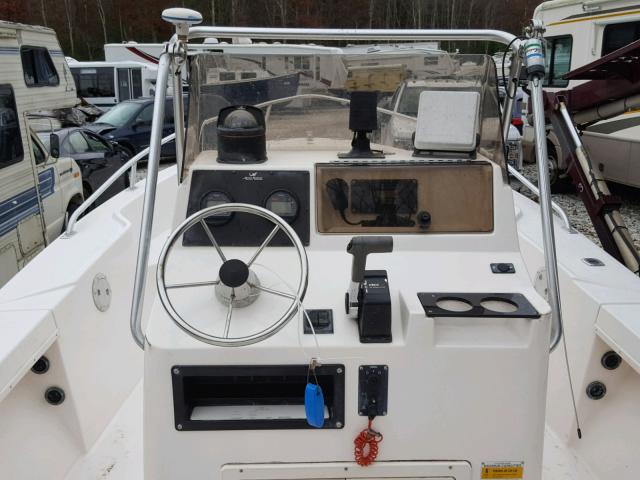 MRKS0280A797 - 1999 MAGN BOAT WHITE photo 5