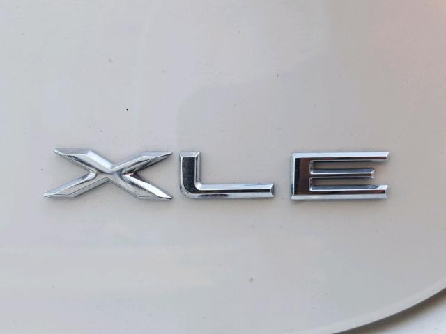 4T1BK1EB1JU277460 - 2018 TOYOTA AVALON XLE WHITE photo 9