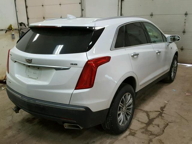 1GYKNDRS1HZ146270 - 2017 CADILLAC XT5 LUXURY WHITE photo 4