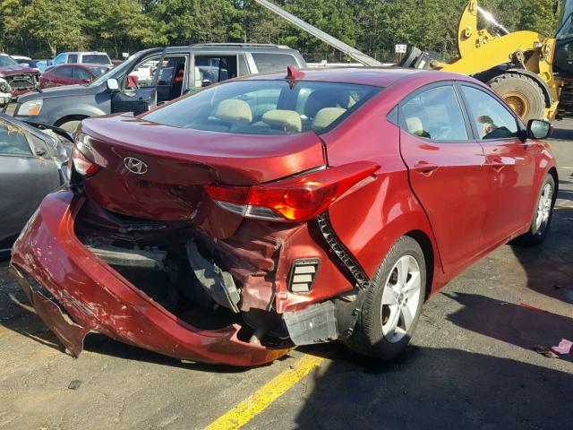 5NPDH4AE1DH388246 - 2013 HYUNDAI ELANTRA GL RED photo 4