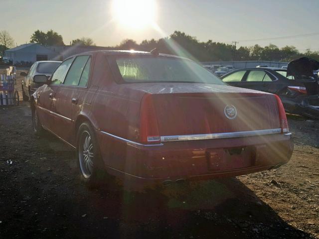 1G6KP5E94AU121703 - 2010 CADILLAC DTS PLATIN RED photo 3