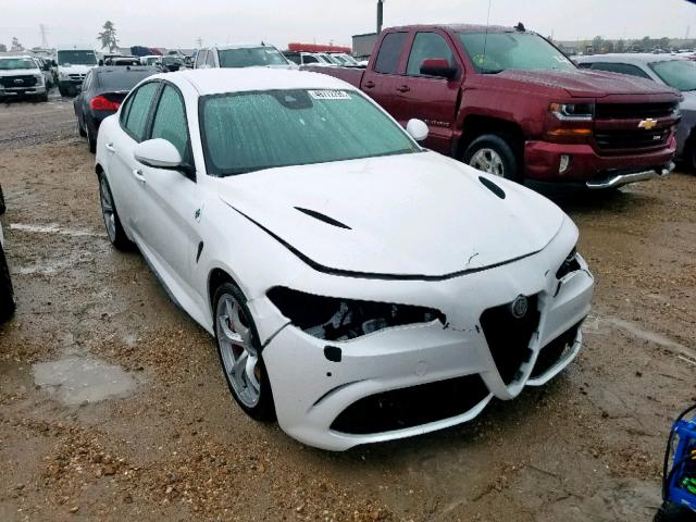 ZARFAEAV9J7581799 - 2018 ALFA ROMEO GIULIA QUA WHITE photo 1