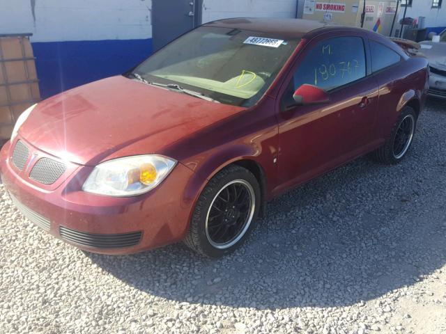 1G2AL15F077194792 - 2007 PONTIAC G5 RED photo 2