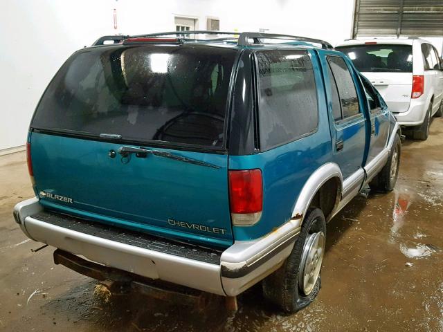 1GNDT13W0T2302712 - 1996 CHEVROLET BLAZER GREEN photo 4