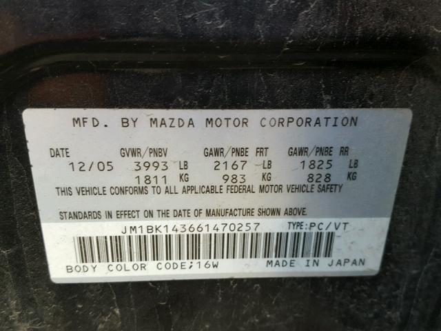 JM1BK143661470257 - 2006 MAZDA 3 HATCHBAC BLACK photo 10