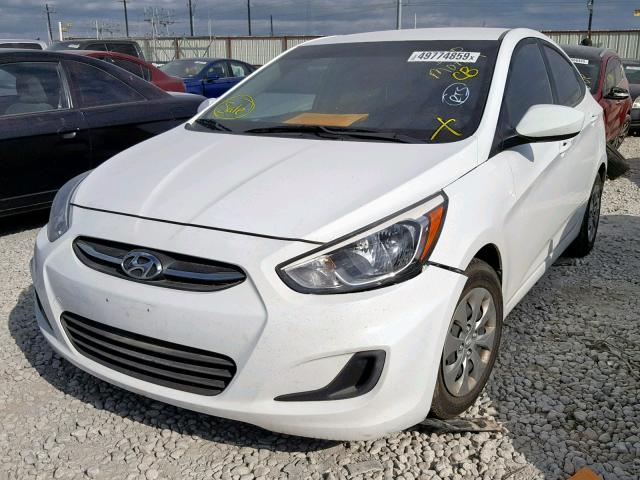 KMHCT4AE8HU193424 - 2017 HYUNDAI ACCENT SE WHITE photo 2