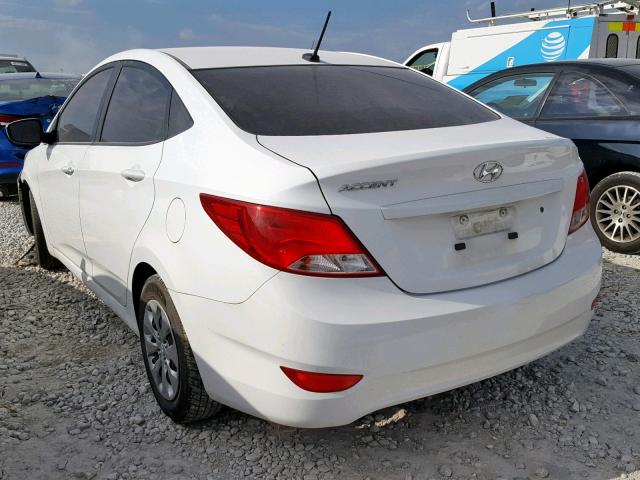 KMHCT4AE8HU193424 - 2017 HYUNDAI ACCENT SE WHITE photo 3