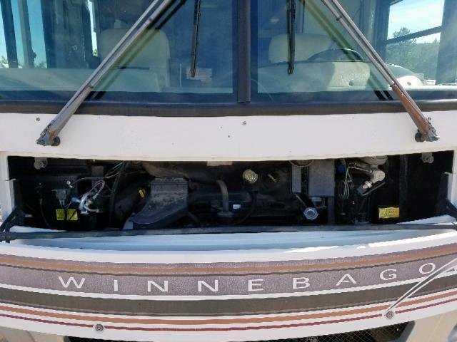 3FCMF53GXVJA18453 - 1998 WINNEBAGO CHIEFTAIN WHITE photo 7