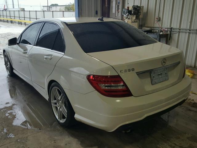 WDDGF4HB6CR214930 - 2012 MERCEDES-BENZ C 250 WHITE photo 3