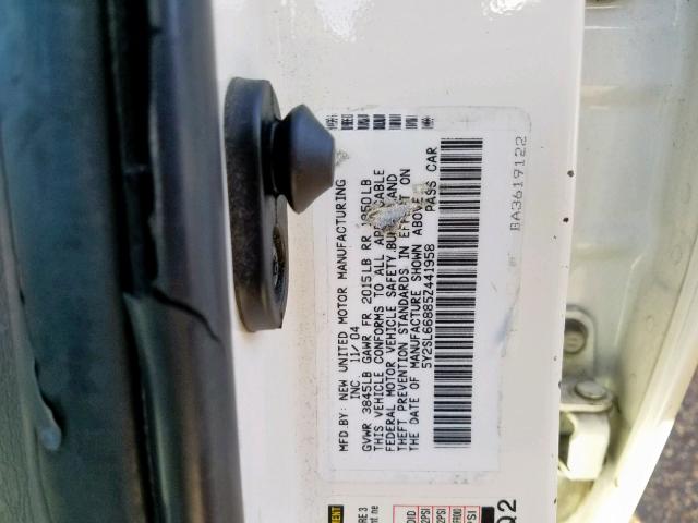 5Y2SL66885Z441958 - 2005 PONTIAC VIBE WHITE photo 10