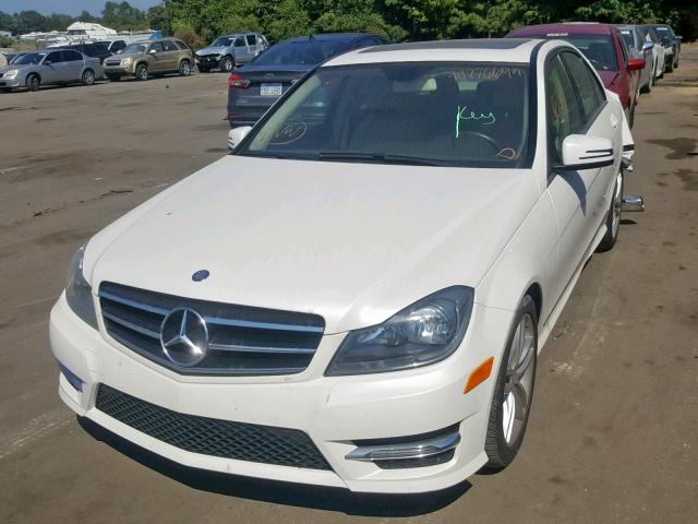 WDDGF4HB7EA943813 - 2014 MERCEDES-BENZ C 250 WHITE photo 2