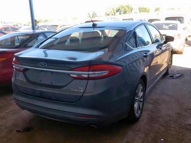 3FA6P0LU2HR314979 - 2017 FORD FUSION SE CHARCOAL photo 4