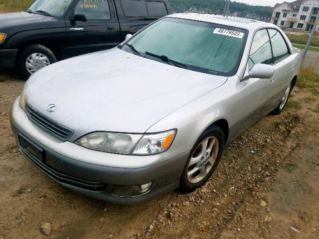 JT8BF28G610341696 - 2001 LEXUS ES 300 TWO TONE photo 2