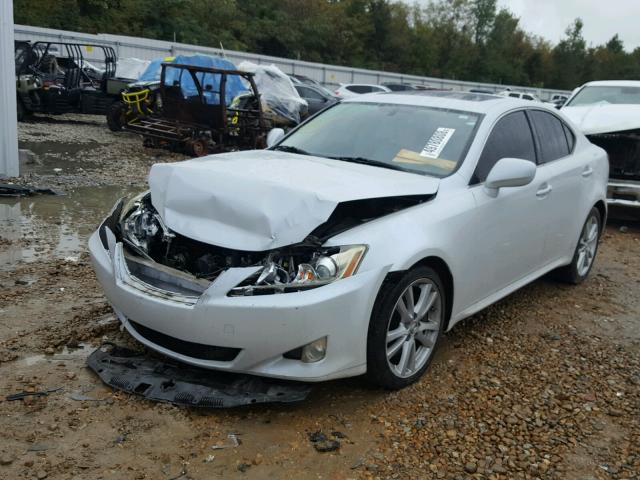 JTHBE262372008394 - 2007 LEXUS IS 350 WHITE photo 2