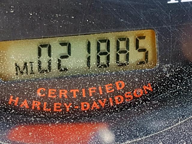 1HD1FCW144Y600126 - 2004 HARLEY-DAVIDSON FLHTCUI WHITE photo 8