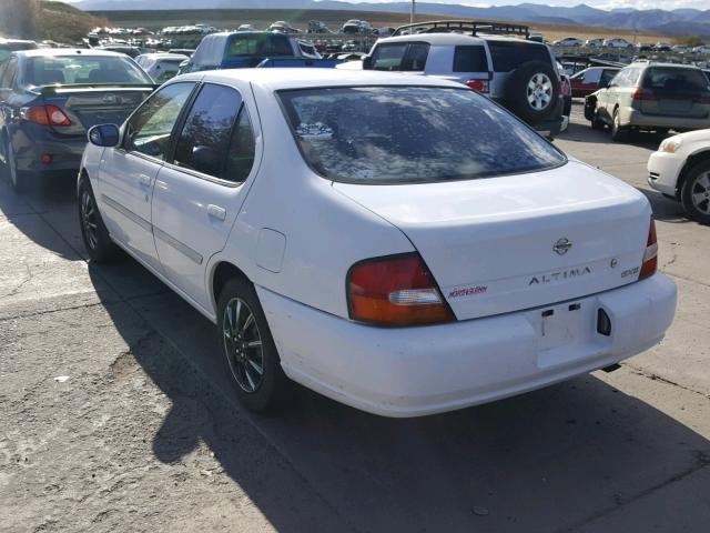 1N4DL01D6XC233325 - 1999 NISSAN ALTIMA XE WHITE photo 3