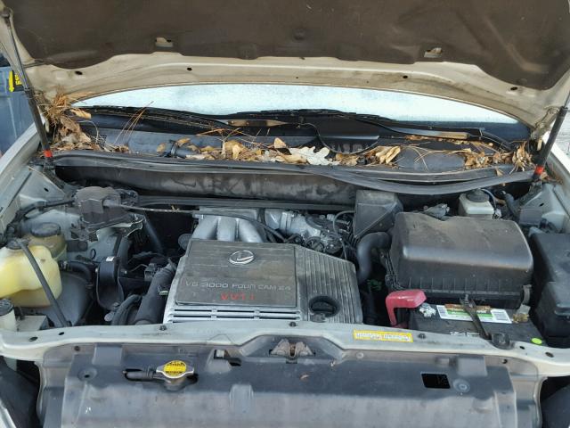 JT6HF10U5Y0148738 - 2000 LEXUS RX 300 SILVER photo 7