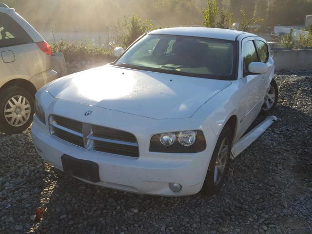 2B3CA3CVXAH165460 - 2010 DODGE CHARGER SX WHITE photo 2