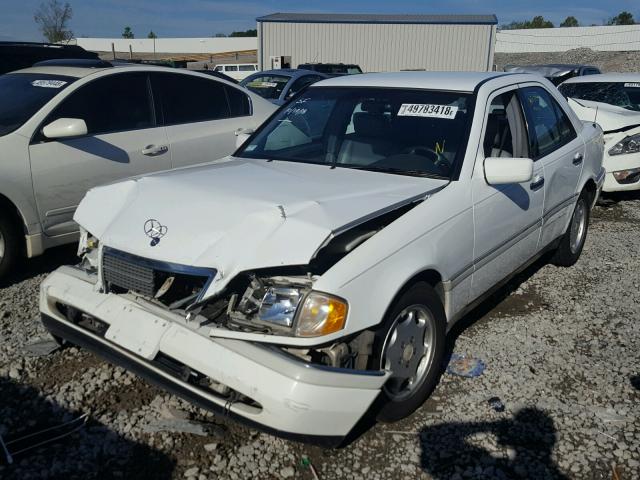 WDBHA23E2VF504992 - 1997 MERCEDES-BENZ C 230 WHITE photo 2