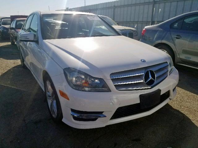 WDDGF4HB2DA871935 - 2013 MERCEDES-BENZ C 250 WHITE photo 1