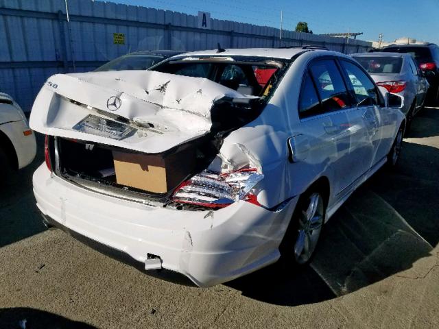 WDDGF4HB2DA871935 - 2013 MERCEDES-BENZ C 250 WHITE photo 4