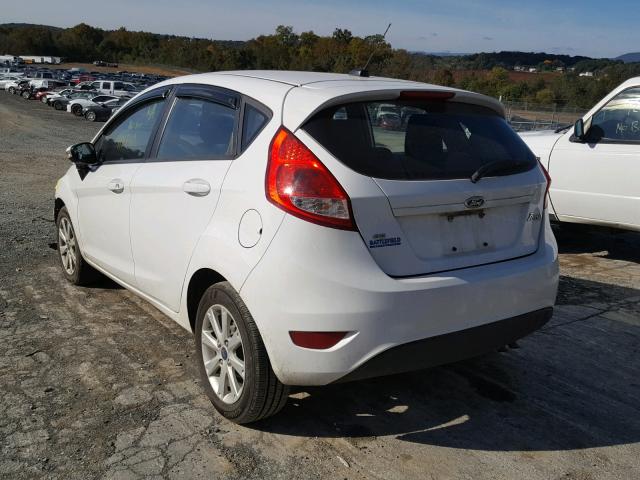 3FADP4EJ4DM103307 - 2013 FORD FIESTA SE WHITE photo 3