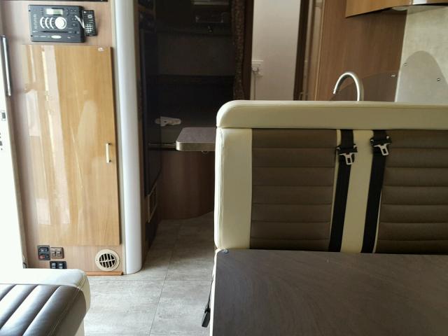 3C7WRVLG6EE126323 - 2015 WINNEBAGO MOTORHOME GRAY photo 6