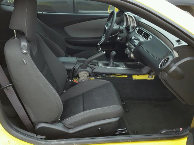 2G1FA1E38F9150087 - 2015 CHEVROLET CAMARO LS YELLOW photo 6