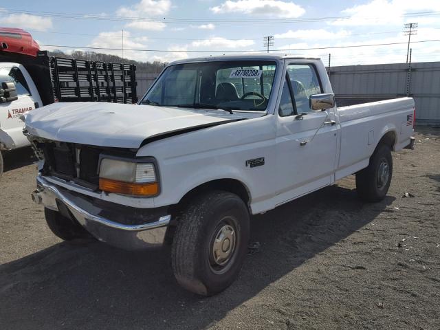 1FTHF25H1TLB32618 - 1996 FORD F250 WHITE photo 2