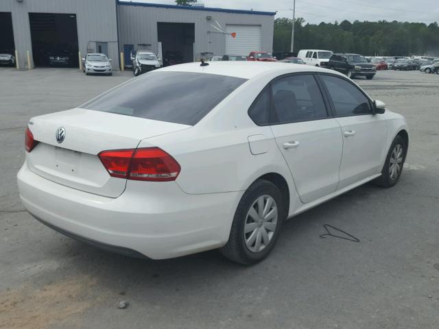 1VWAP7A35CC083975 - 2012 VOLKSWAGEN PASSAT S WHITE photo 4