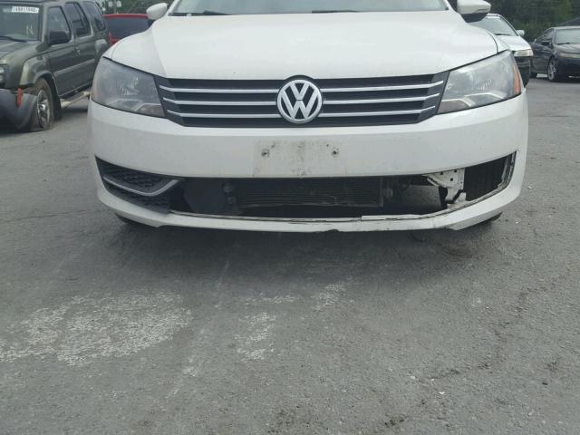 1VWAP7A35CC083975 - 2012 VOLKSWAGEN PASSAT S WHITE photo 9