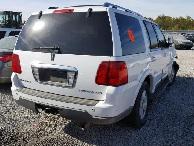 5LMFU27R44LJ33341 - 2004 LINCOLN NAVIGATOR 白色 照片 4