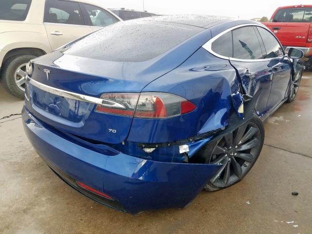 5YJSA1E17GF144251 - 2016 TESLA MODEL S BLUE photo 4