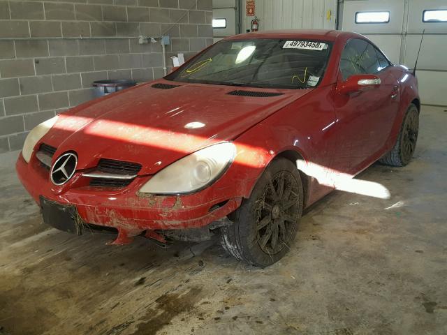 WDBWK56F16F122190 - 2006 MERCEDES-BENZ SLK 350 RED photo 2