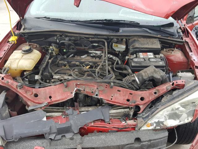 1FAFP34N45W213976 - 2005 FORD FOCUS ZX4 RED photo 7