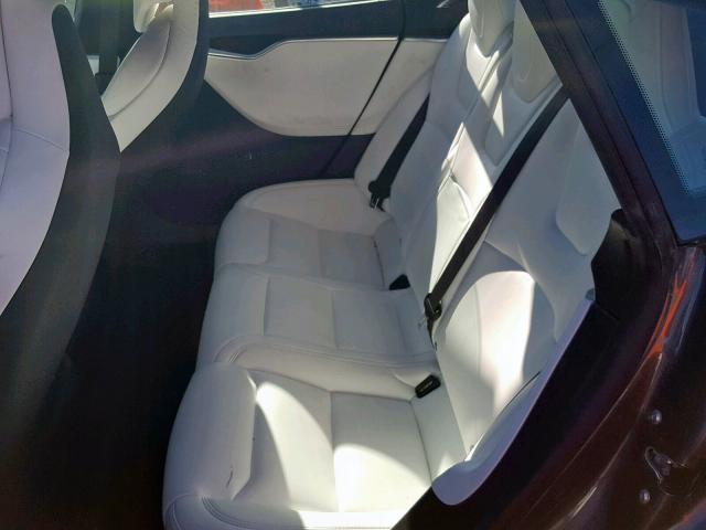 5YJSA1E24JF248387 - 2018 TESLA MODEL S رمادي صورة 6