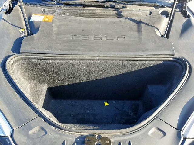 5YJSA1E24JF248387 - 2018 TESLA MODEL S رمادي صورة 7